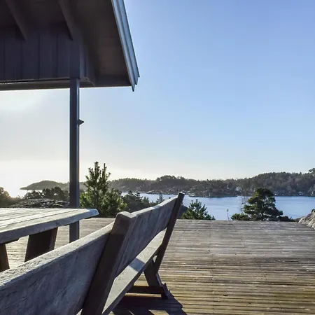 Holiday home Stunning In With House Sea View Mandal