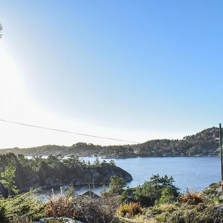 Holiday home Stunning In With House Sea View *